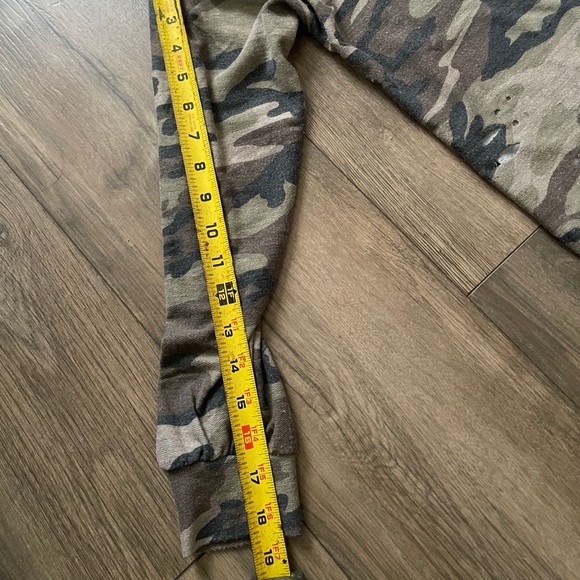 Host Pick 💫 Distress Camo Tunic - Picture 12 of 13